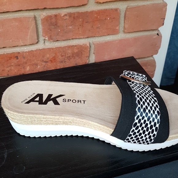 Shoes - Picture 2 of 2